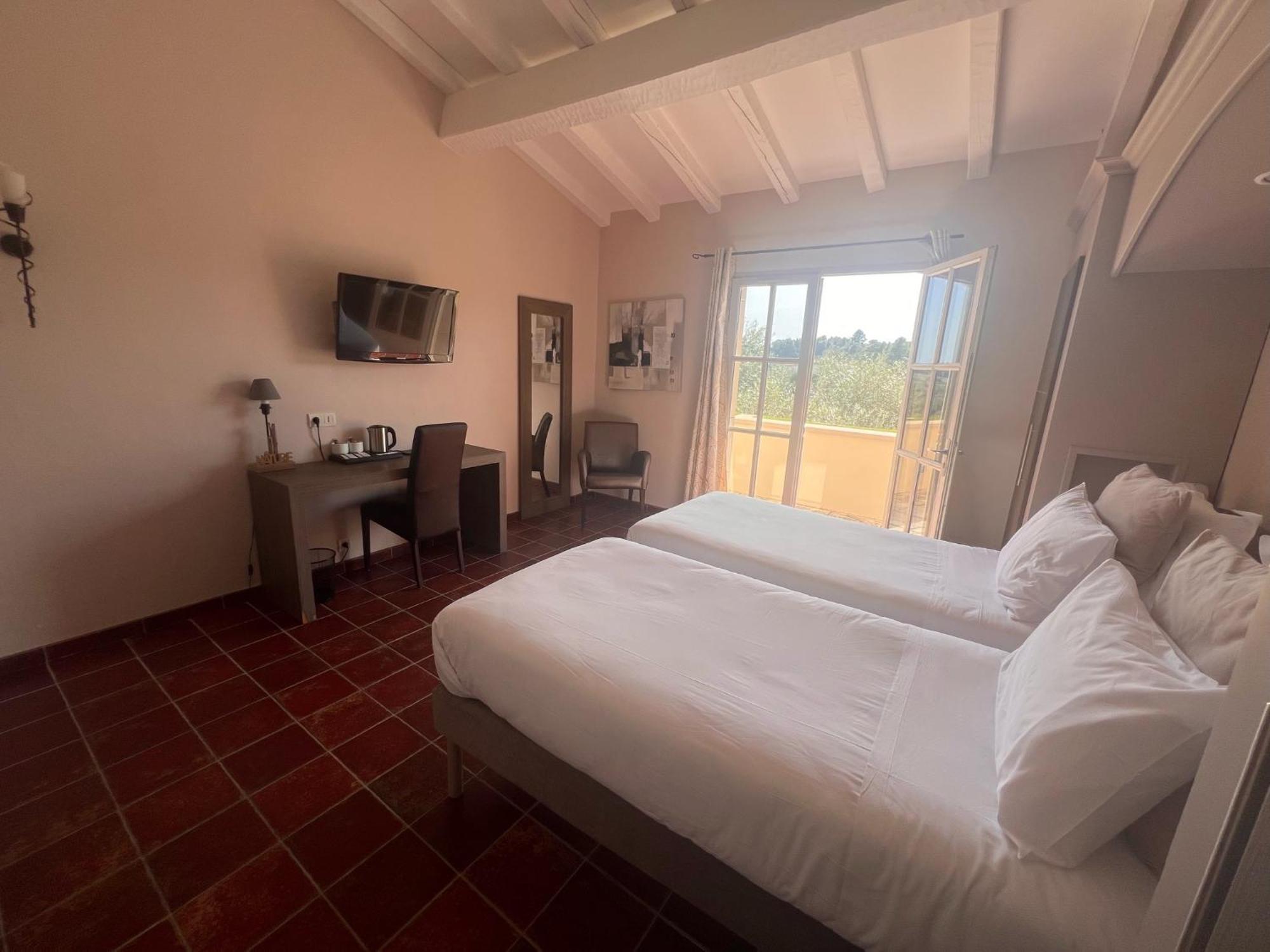 Logis Hotel Restaurant La Bergerie Aragon Εξωτερικό φωτογραφία