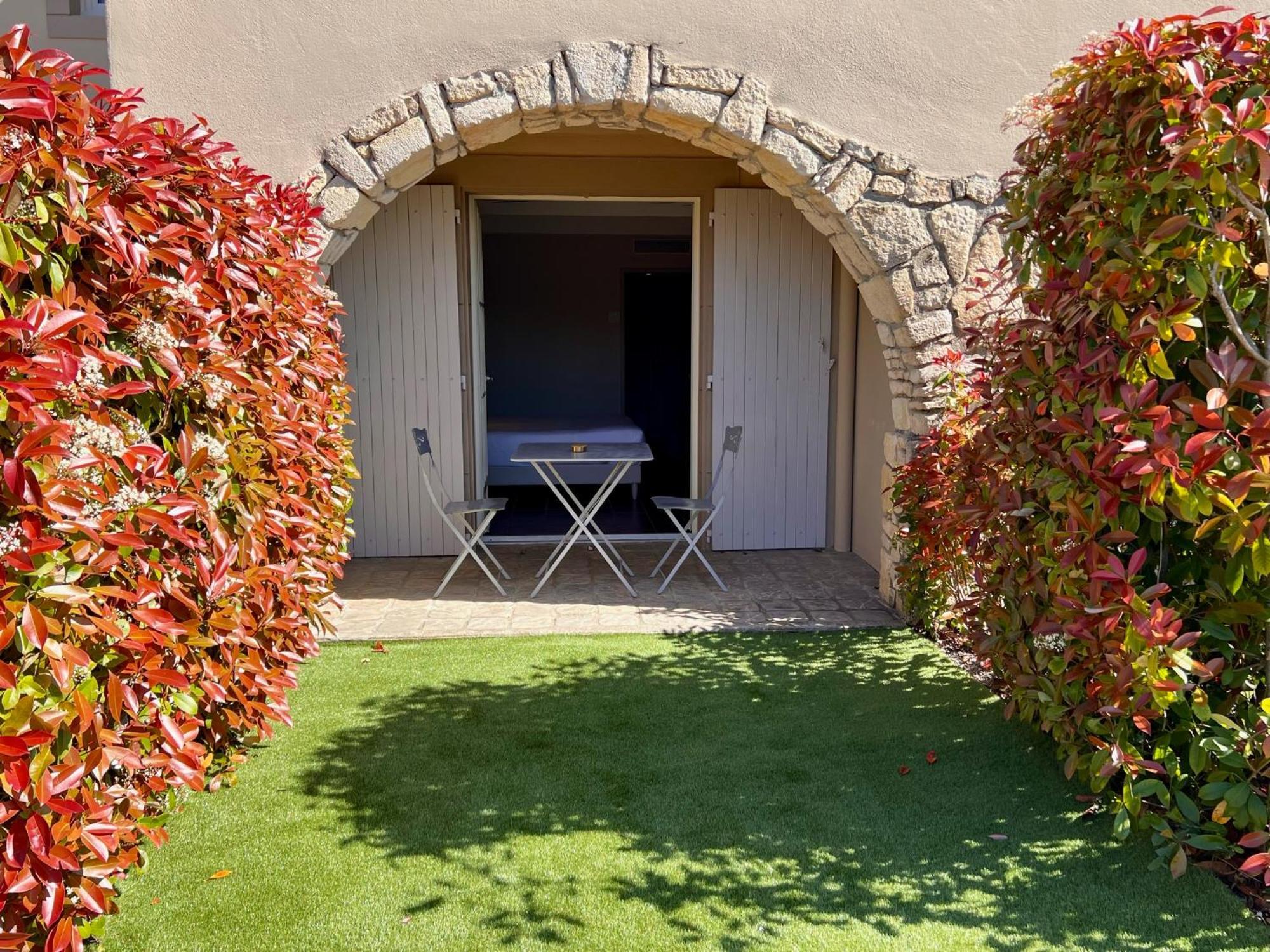 Logis Hotel Restaurant La Bergerie Aragon Εξωτερικό φωτογραφία