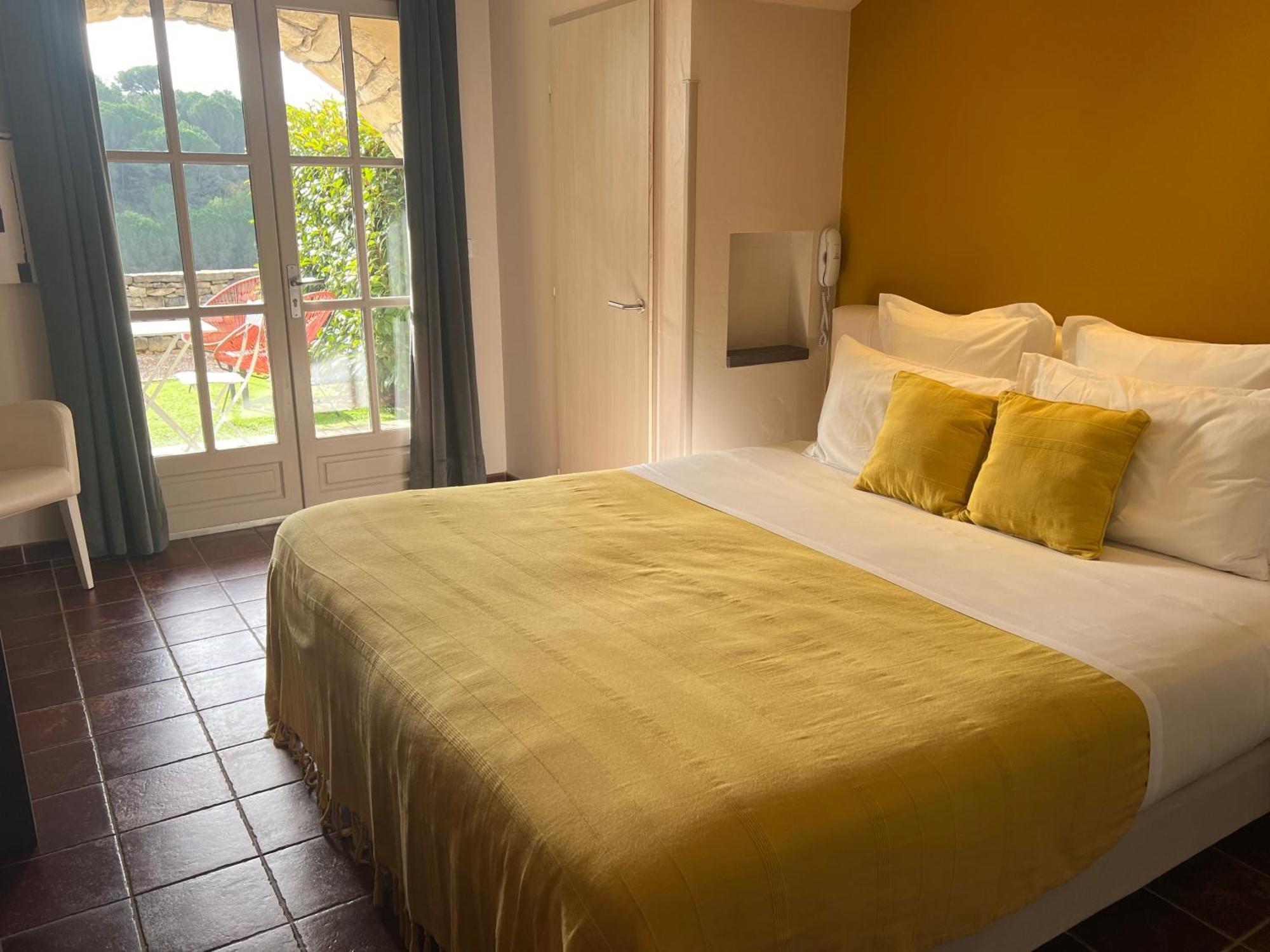 Logis Hotel Restaurant La Bergerie Aragon Εξωτερικό φωτογραφία