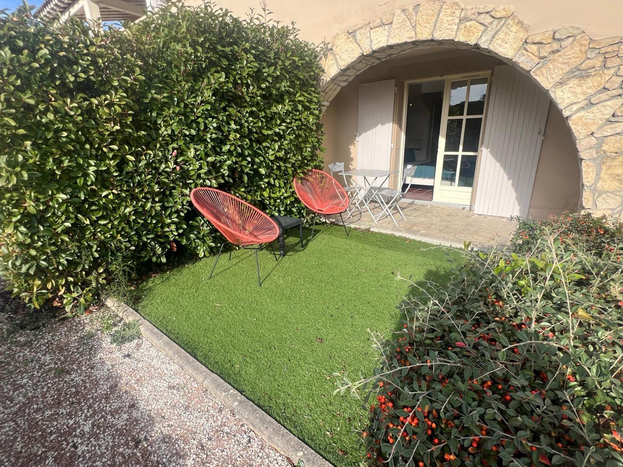 Logis Hotel Restaurant La Bergerie Aragon Εξωτερικό φωτογραφία