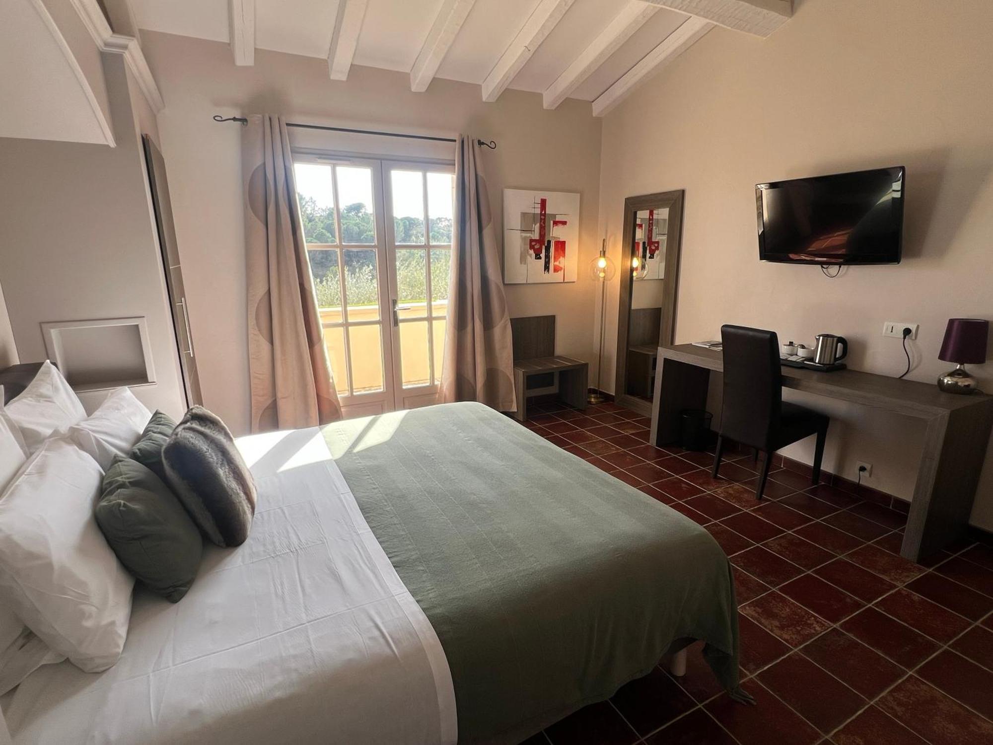 Logis Hotel Restaurant La Bergerie Aragon Εξωτερικό φωτογραφία